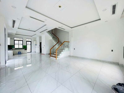 Cho Thuê NguyênCăn Biệt Thự Lakeview City 1 Trệt 2 Lầu 4PN 4WC 32Triệu