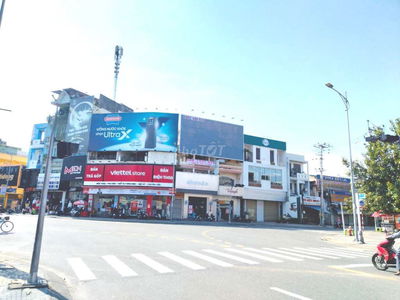 Chính Chủ cho thuê Nhà 04 tầng mặt tiền ngã tư Lê Duẩn *Hoàng Hoa Thám