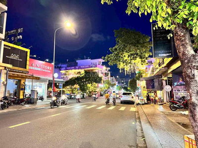 Bán nhà Mặt Tiền Trương Vĩnh Ký 19x36m cấp 4 Giá 15.5 tỷ - Lyn Group