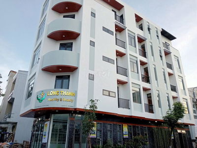 Cho thuê căn hộ studio đầy đủ nội thất, gần biển, thoáng mát