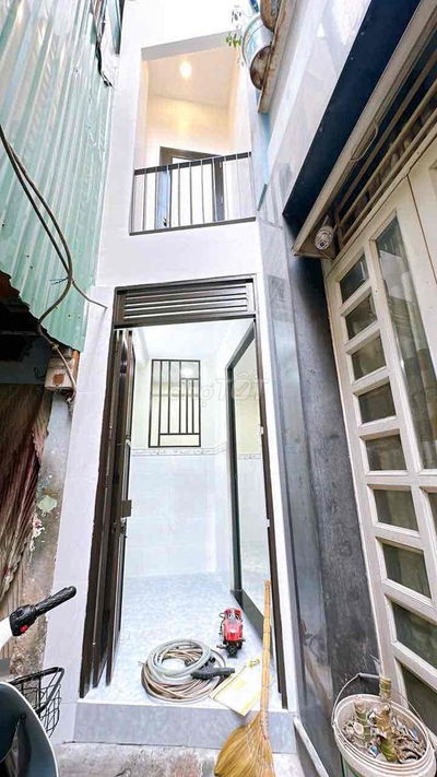 🏡 BÁN NHÀ 2 TẦNG BTCT - KHU DÂN CƯ HIỆN HỮU - GIÁ CHỈ 2 TỶ 450 TRIỆU