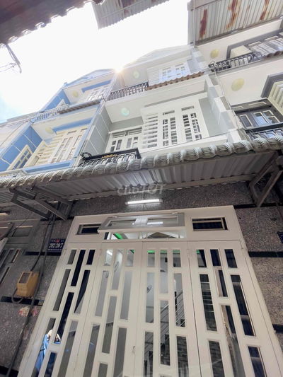 Nhà Chính Chủ 3,2x8 2Lau 3Pn SHC Có Kê Khai Riêng Đường Trần THị Hè