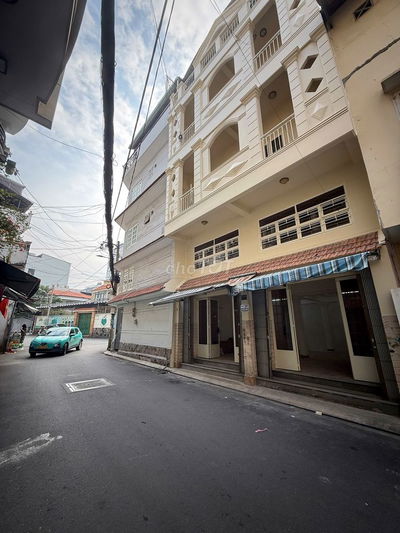 Cho Thuê Mặt Bằng HXH Trương Quốc Dung Ngay Chợ, 7m x 6m. Giá 15 Triệu