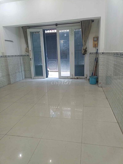 Bán nhà 2 tầng hẻm thông 3m gần đường xe hơi, gò vấp