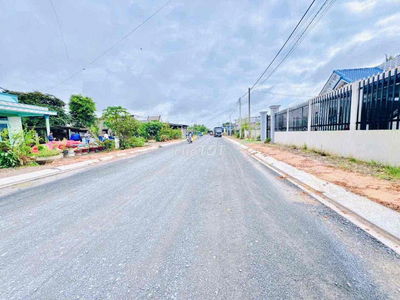 Nhà mặt tiền nhựa 12m số 2 Bình Lợi