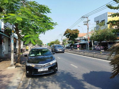 CHO THUÊ NHÀ MẶT TIỀN HUỲNH TẤN PHÁT NHÀ BÈ