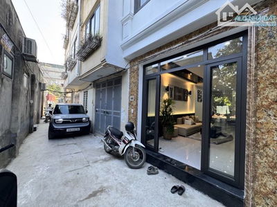 Nhà Đẹp Vĩnh Tuy – Trung Tâm HBT, Tiếp Giáp HM, Thang Máy,  Ngõ Rộng, Ô Tô Đỗ Cửa