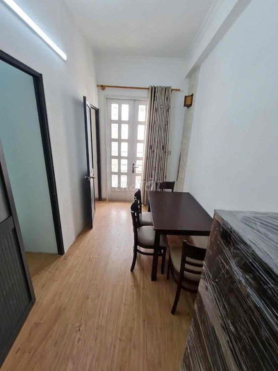 SANG GẤP CHDV 2 PHÒNG NGỦ Ở TRUNG TÂM Q1