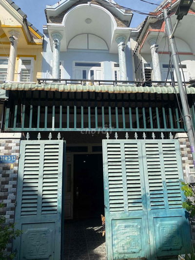 nhà 1 trệt 1 lầu hẻm xe hơi ra vào thoải mái