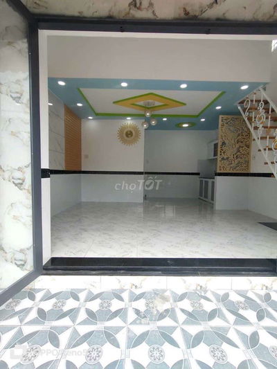 Nhà mới tinh.phù hợp gia đình ở ít người