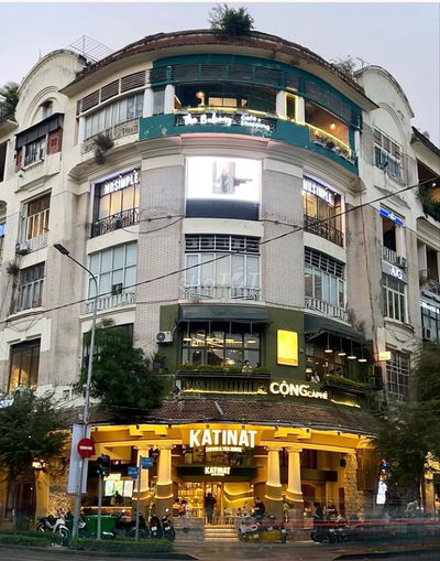 Cho thuê mặt bằng GÓC 2MT Đồng Khởi, Bến Nghé, Quận 1. DT: 6x28m