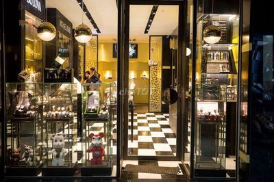 Mb Lê Thị Riêng Q1. Ngang 6m. Giá 2x