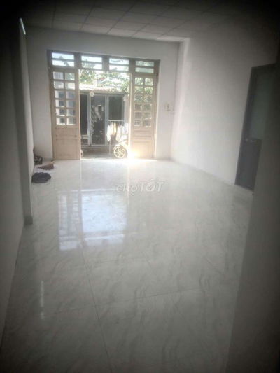 Cho thuê dt-4x12-1p-kín --1wc hẽm-4m điện nước chính cho thuê lâu dài