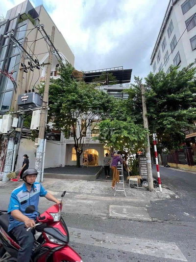 Siêu phẩm góc 2MT Huỳnh Tịnh Của Q3. Dt 17x10m. 2 lầu