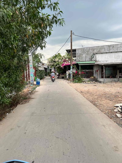 Bán đất nên