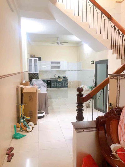 mặt tiền kd  khu nguyễn hồng đào  4x19m 2 lầu sân thượng 4 pn