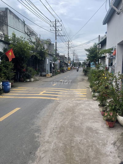 Mặt tiền gò cát , phú hửu, tp hcm ( q9 củ) giá 1,7tr