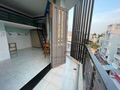 Cho thuê phòng duplex bancol full nội thất sát đại học VLU và IUH