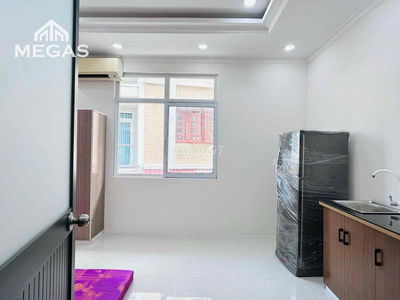 Studio Cửa Sổ Trời  - Giá Siêu Rẻ - TRỐNG SẴN ngay Nguyễn Thị Định !!!