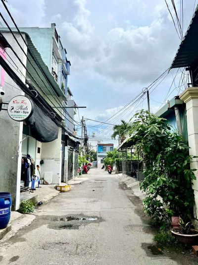 Bán nhà đường Nguyễn Thị Kiểu, Q12, hẻm đẹp dt:4×12m,
