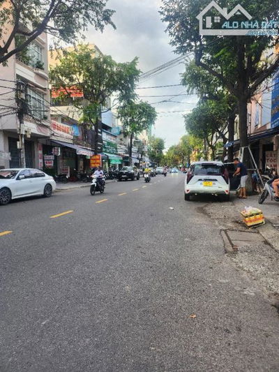 BÁN NHÀ MẶT TIỀN NÚI THÀNH – TRỤC HUYẾT MẠCH TT ĐÀ NẴNG- VỊ TRÍ VÀNG- SẴN DÒNG TIỀN