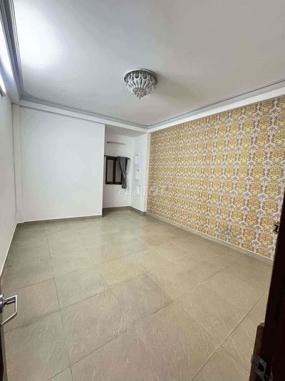 ➢Nhà đẹp Thành Thái  Q10 ➢ DT: 4,2x18 trệt , 3 lầu, 5 phòng , 6wc ➢ Gi