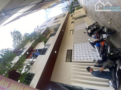 Vị trí vàng- Cạnh Masteri và Siêu thị Lotte- Nhà 3 tầng 3 mặt thoáng- Giá đẹp