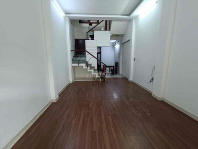 GẦN NGÃ TƯ BÌNH THÁI ĐƯỜNG 12 TRƯỜNG THỌ NHÀ 4PN 4WC SÂN THƯỢNG Ở + VP