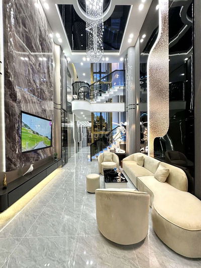 Cực phẩm mới tinh, Có Thang máy đẹp ko tỳ vết 4x18m Dương Thị Mười