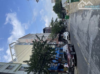 BÁN ĐẤT GÓC 2MT sát Hồ Nghinh, Phạm Văn Đồng. DT:150m2