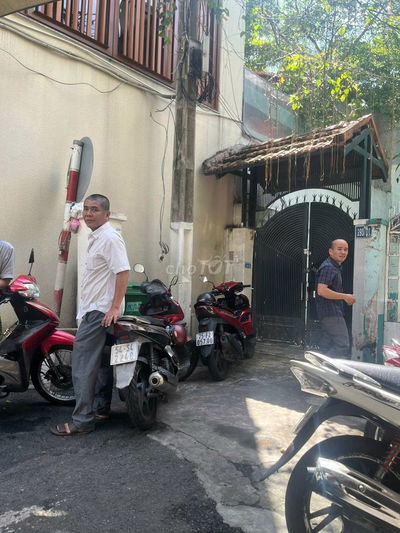 288m2 đất công nhận lâu dài - 8,6 x 30 - phía sau nhà ga T3 Đ. Tân Trụ