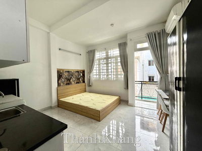 Cho Thuê Căn Hộ Bancol Máy Giặt Riêng Full NT Đi Bộ Qua Đại Học UEH