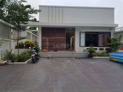 Nhà cách Nguyễn văn Lộng  1 căn nhà ( chính chủ)