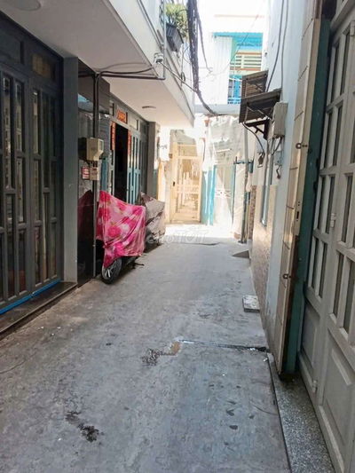 Đang cần bán gấp nhà hẻm 1135 đường Huỳnh Tấn Phát Thành phố Hồ