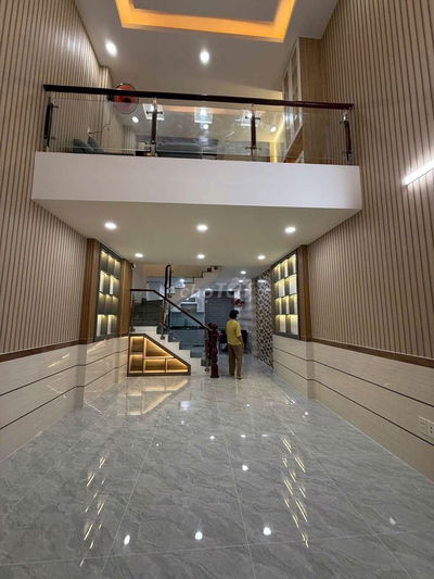 CHO THUÊ NHÀ MỚI HẺM 6M PHẠM VĂN BẠCH, P15, TÂN BÌNH, GIÁ 15TR/THG