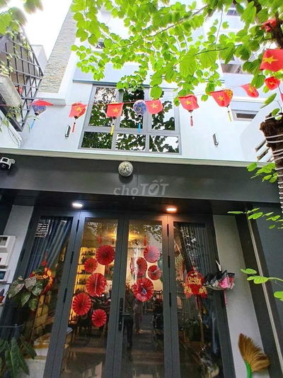 BÁN NHÀ KHU VIP LÊ VĂN SỸ – Q.3 – 5 TẦNG – Ô TÔ ĐỖ CỬA – 8,9 TỶ TL