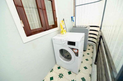 Cho thuê nhà 2 tầng Hoàng Diệu