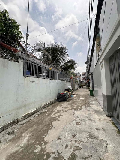 Bán nhà cấp 4 hẻm 115 Phạm Hữu Lầu, Quận 7