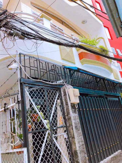 Bán nhà Quận 4 gần mặt tiền Tôn Đản – 2PN – nhà đúc chắc, giá chỉ 3.xx