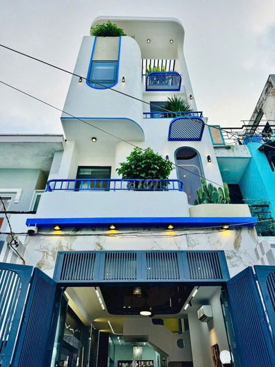 Nhà 50.4m² Bùi Đình Tuý, Bình Thạnh xây 1 trệt 3 lầu. Hẻm oto, sổ sẵn
