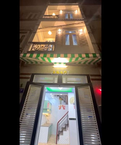 Nhà ngộp Trương Phước Phan. 3 tầng đẹp thuận tiện giáp các quận