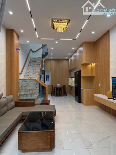 Đẹp quá AC ơi! Bán nhà 3 tầng, MT Nơ Trang Long, Phường Hòa Cường Nam, Hải Châu