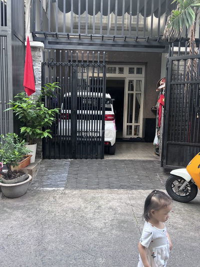 Nhà bán HXH 6m Hoàng Hoa Thám 5 tầng có gara Oto chỉ 9.9 tỷ