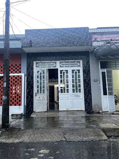 Bán nhà mê lửng đúc Mt 87 Giáp Văn Cương 82m2