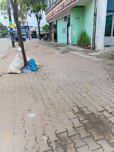 Cho thuê mặt bằng ngã 4 An Sơn