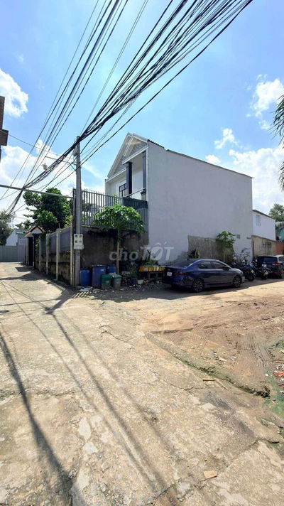 Đất 2 mặt tiền đẹp 150m kdc Biconsi p. Tân Bình Dĩ An