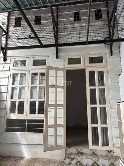 Bán nhà diện tích nhiều giá rẻ hơn thị trường