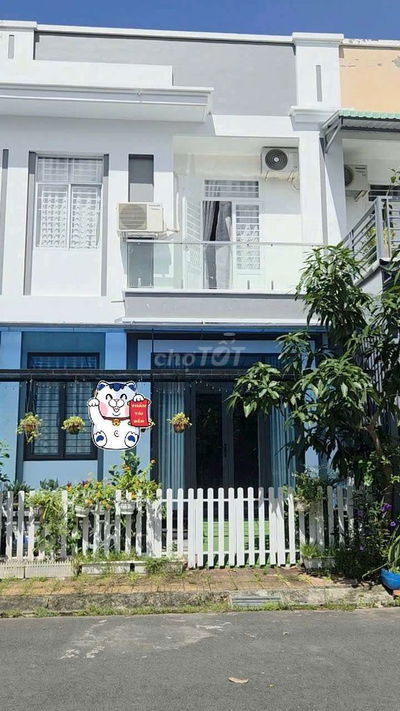 NHÀ TRỆT LẦU - TRỤC CHÍNH - CÓ NỘI THẤT - KDC HOÀNG QUÂN - GIÁ 2,1 TỶ