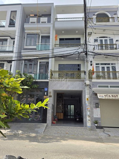 CHO THUÊ NHÀ MỚI XÂY 1 TRỆT 2 LẦU+ TUM,SÂN THƯỢNG, ĐƯỜNG 12M,TT NHÀ BÈ