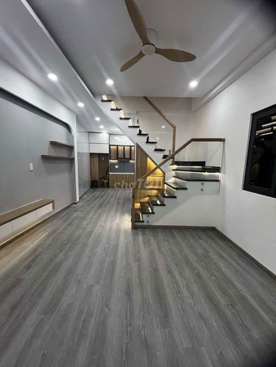 💥 DEAL NGON Q.10 – NHÀ NGANG KHỦNG 9M – NHÀ ĐẸP 3 TẦNG BTCT 💥